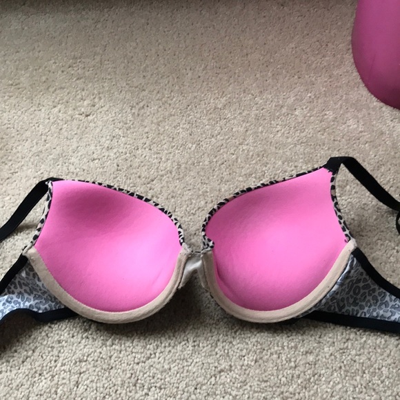 VS Pink Cheetah Push-up Bra - Picture 2 of 3